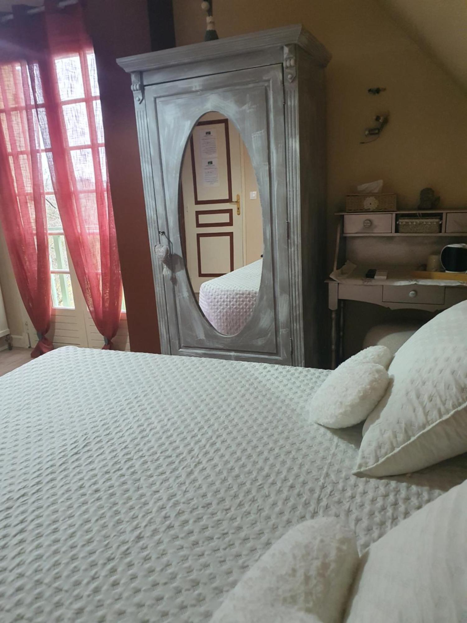 Bed and Breakfast Les Feuillantines Perigord Noir à Saint-Cyprien  Extérieur photo