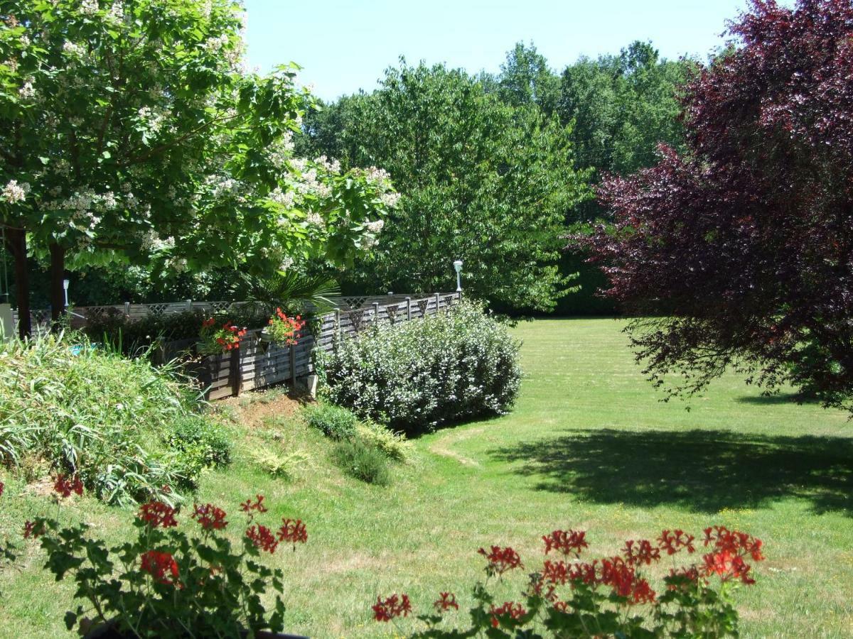 Bed and Breakfast Les Feuillantines Perigord Noir à Saint-Cyprien  Extérieur photo